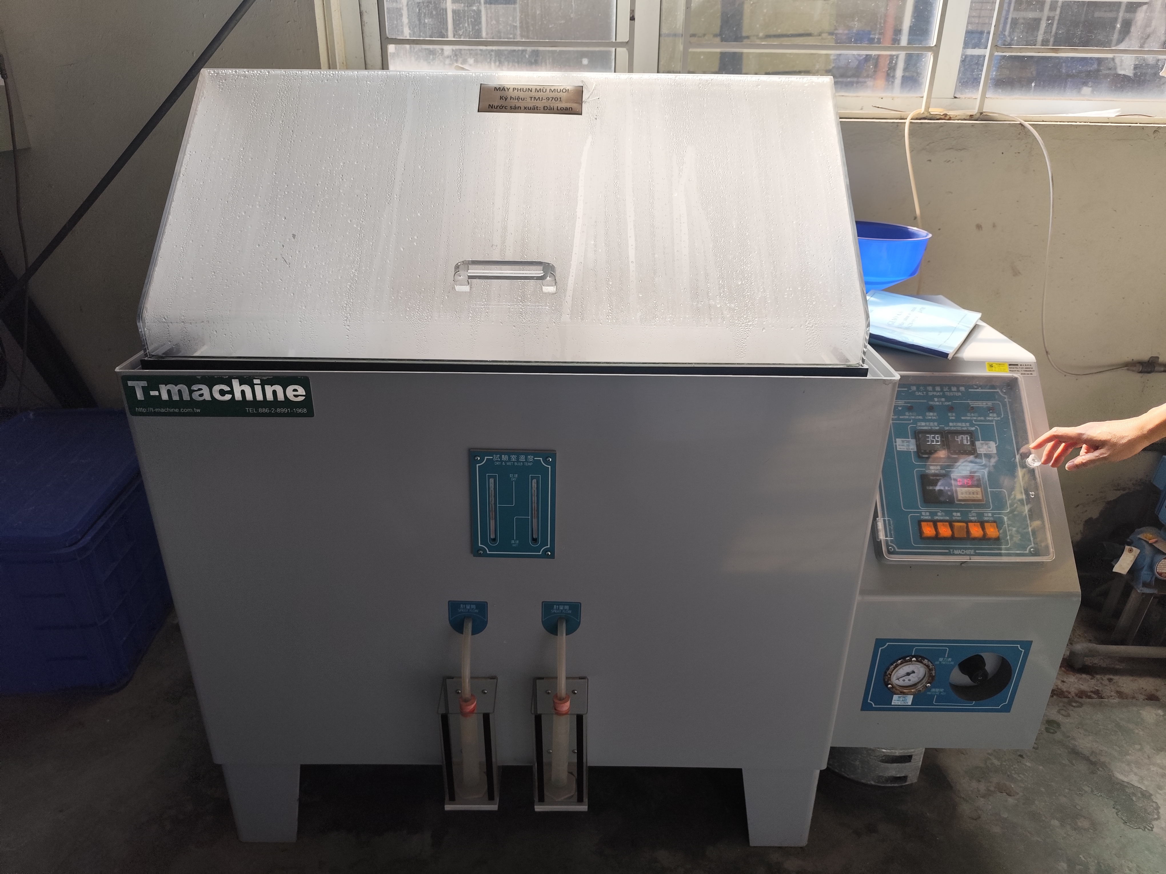 Salt spray testing machine.jpg